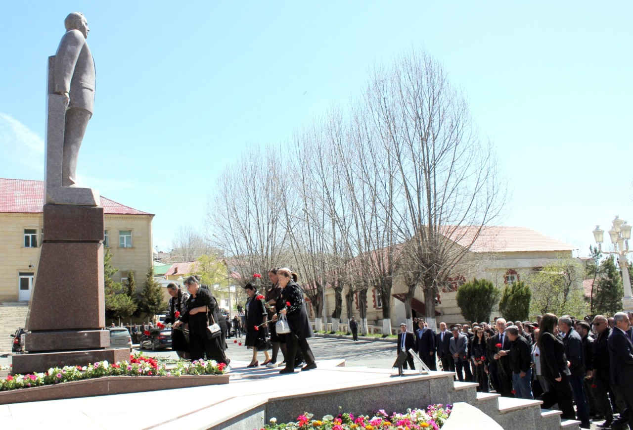 Daşkəsəndə Ümummilli Liderin 103-cü ildönümü münasibətilə tədbir keçirilib - FOTOLAR
